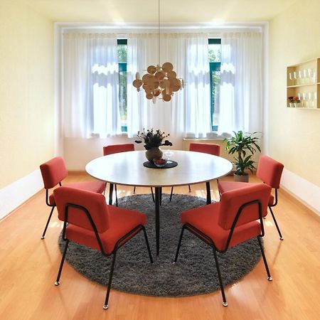 Vonbehling Boutique Apartment Mit 65Zoll Tv Und Designerstuecken Halle  ภายนอก รูปภาพ