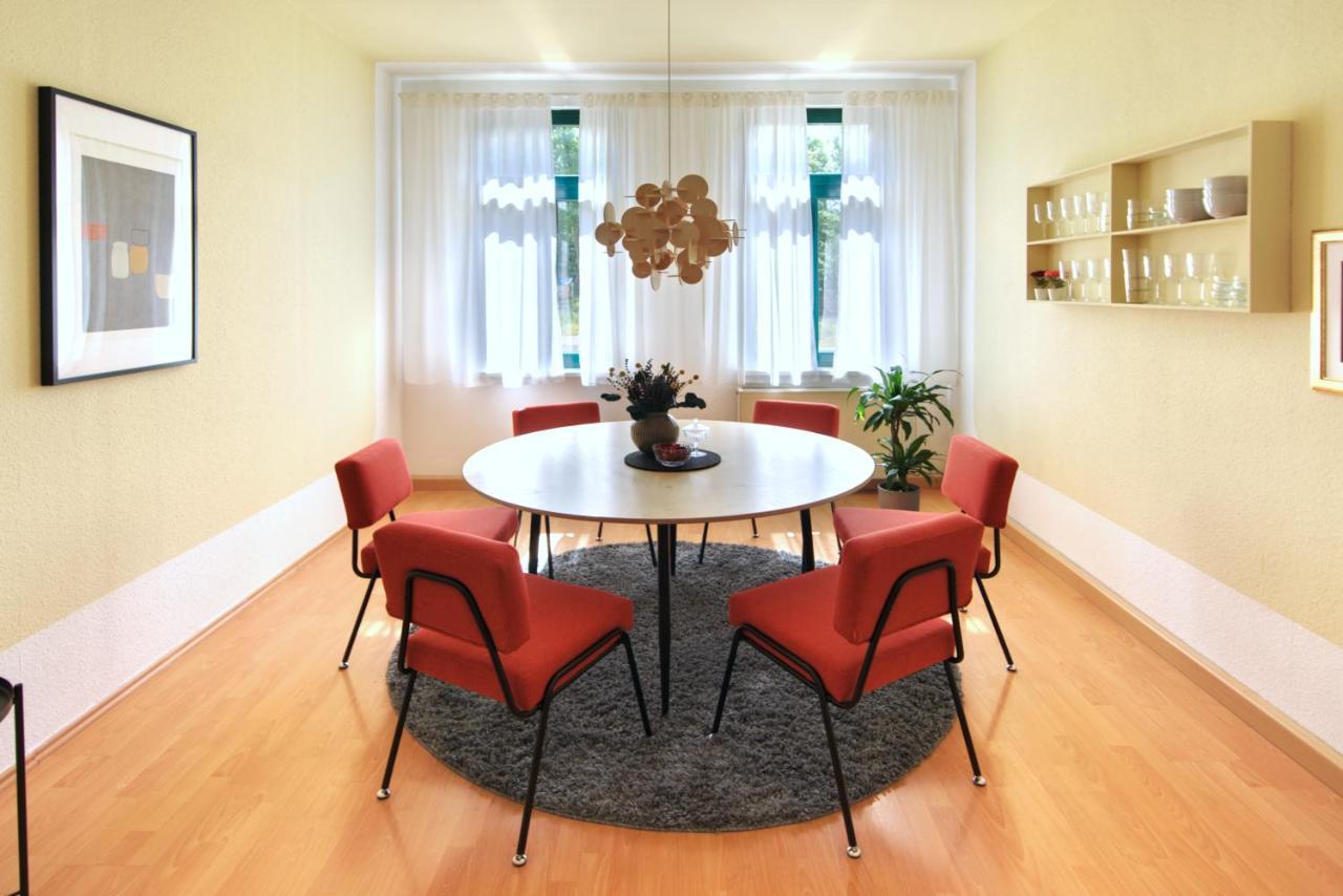 Vonbehling Boutique Apartment Mit 65Zoll Tv Und Designerstuecken Halle  ภายนอก รูปภาพ