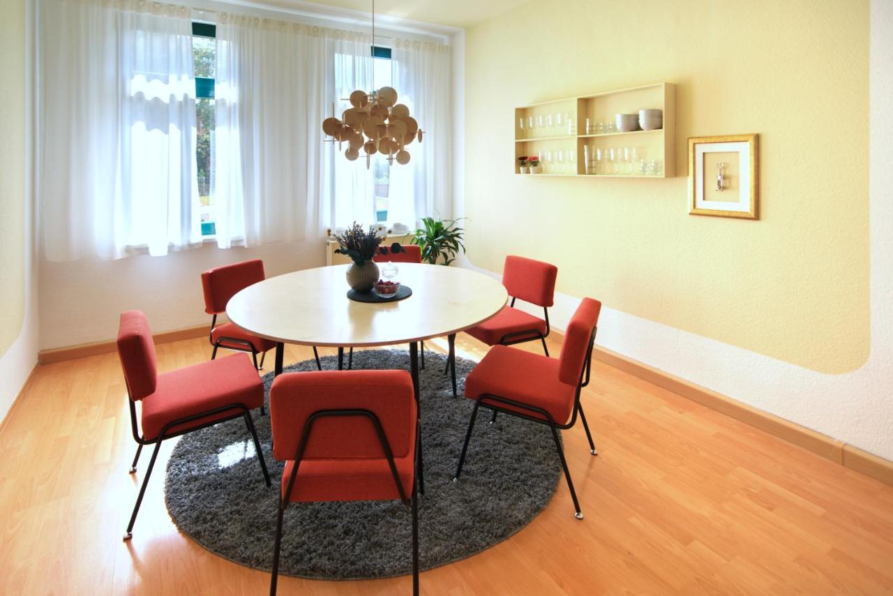 Vonbehling Boutique Apartment Mit 65Zoll Tv Und Designerstuecken Halle  ภายนอก รูปภาพ